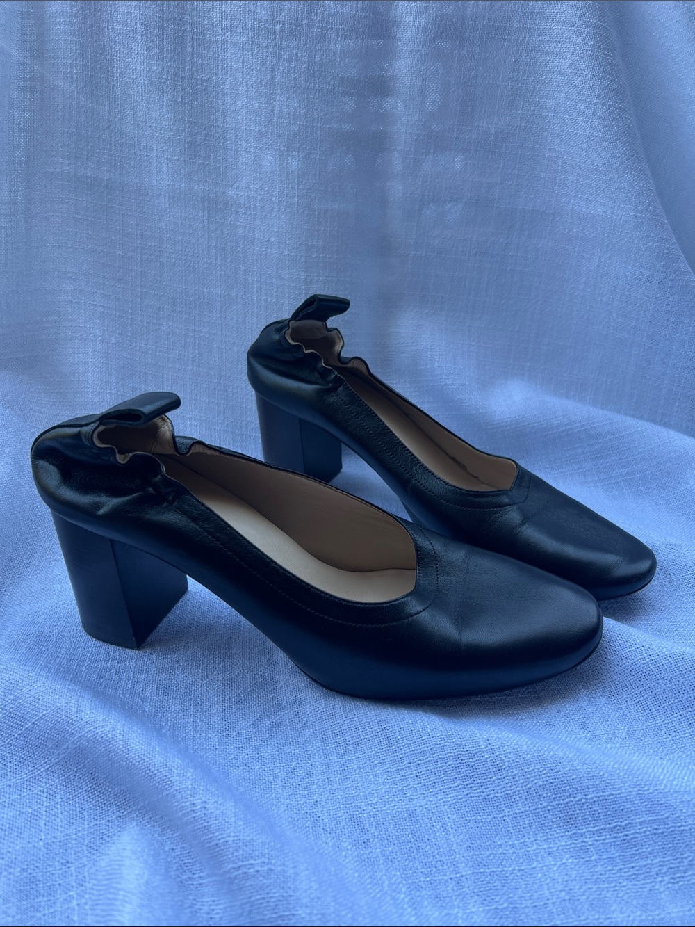 Everlane Black Wooden Block Heel Pumps with Rounded Toe - The Day Size 7